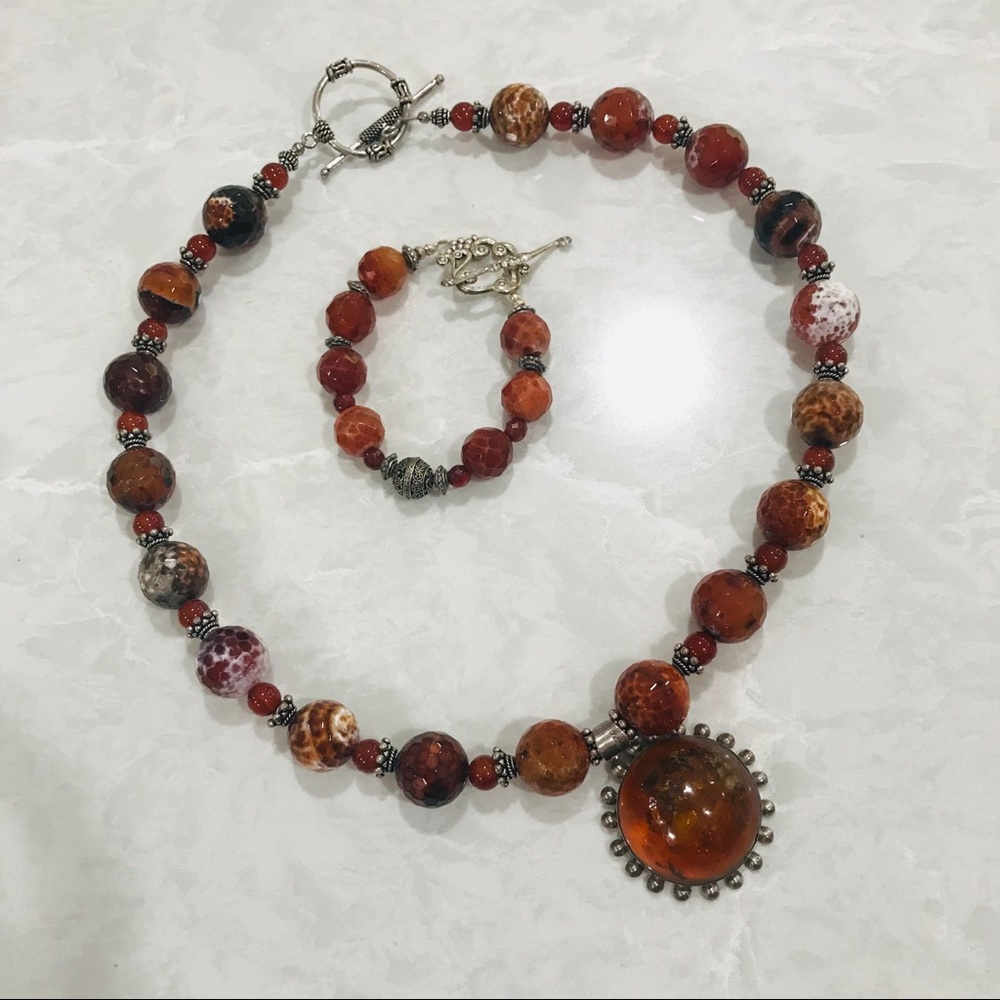 Statement necklace and bracelet - Picture 7 of 9